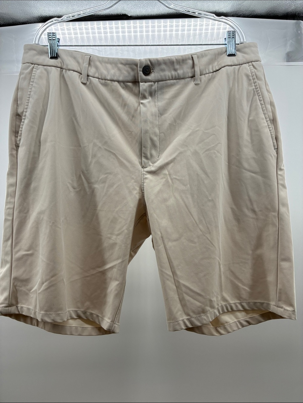 johnnie-O Sandstone Flat-Front Men's Shorts